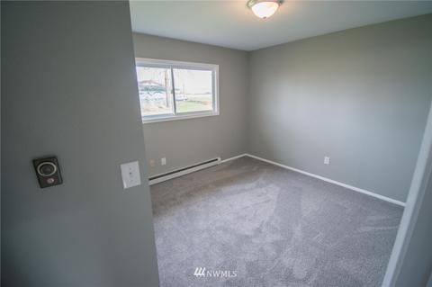 407 W 1st St, Everson, WA 98247 photo 13