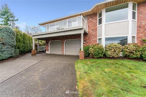 1709 Edgemoor Ln, Everett, WA 98203 photo 2