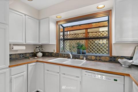 12808 NE 201st Pl, Bothell, WA 98011 photo 15