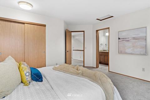 12808 NE 201st Pl, Bothell, WA 98011 photo 32