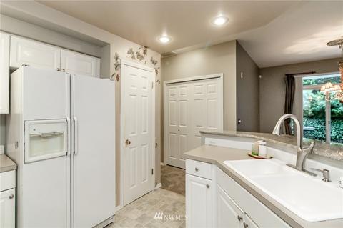 400 228th St SW #D-102, Bothell, WA 98021 photo 8