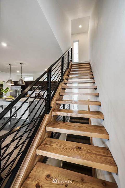 225 27th Ave E, Seattle, WA 98112 photo 17