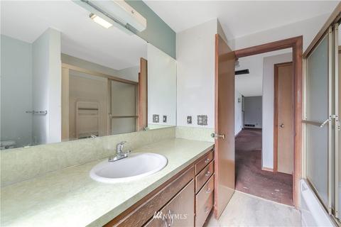 6828 Lower Ridge Rd, Everett, WA 98203 photo 11