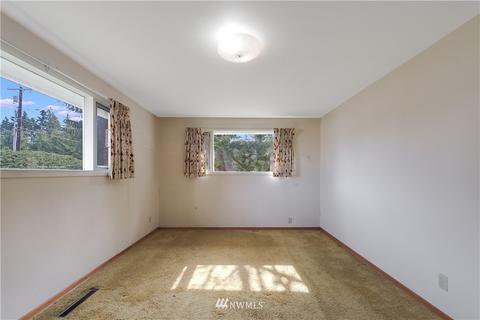 6828 Lower Ridge Rd, Everett, WA 98203 photo 12