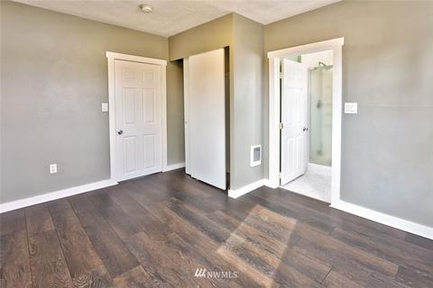 1309 E Marine View Dr, Everett, WA 98201 photo 13