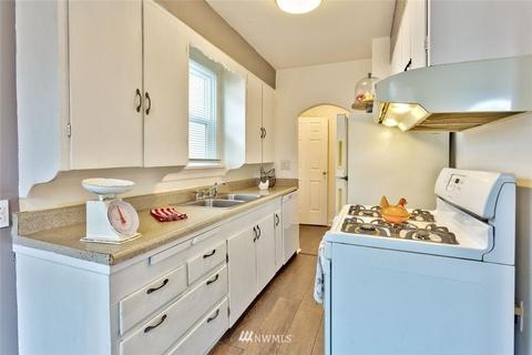 1309 E Marine View Dr, Everett, WA 98201 photo 11