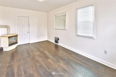 1309 E Marine View Dr, Everett, WA 98201 photo 8