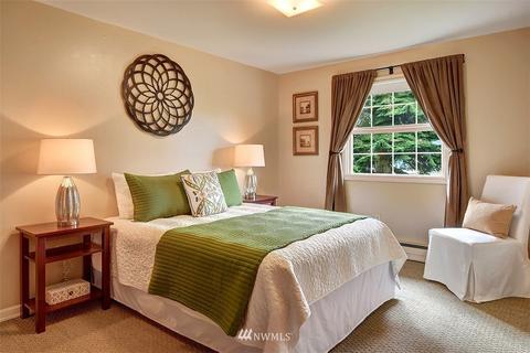9025 Baring Way, Everett, WA 98208 photo 11