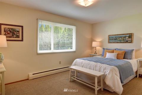 9025 Baring Way, Everett, WA 98208 photo 13