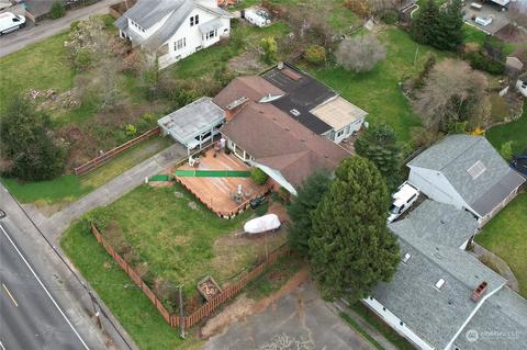 19736 20th Ave NW, Shoreline, WA 98177
