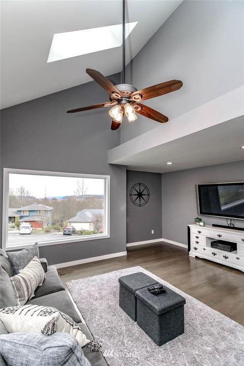 15017 197th St E, Orting, WA 98360 photo 8