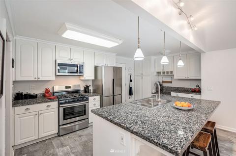 9502 217th St SW, Edmonds, WA 98020 photo 11