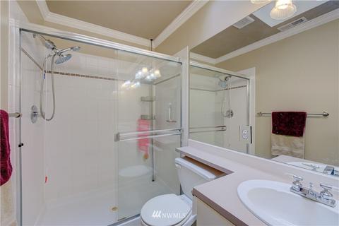 606 228th St SW #J202, Bothell, WA 98021 photo 24