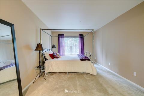 606 228th St SW #J202, Bothell, WA 98021 photo 17
