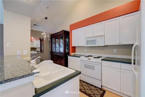 606 228th St SW #J202, Bothell, WA 98021 photo 11