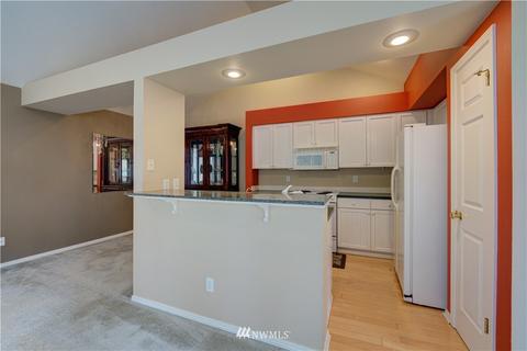 606 228th St SW #J202, Bothell, WA 98021 photo 10