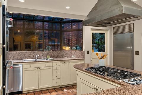 2111 Parkside Dr E, Seattle, WA 98112 photo 24