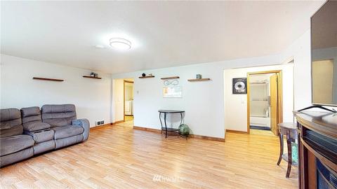 1910 73rd St SE, Everett, WA 98203 photo 4