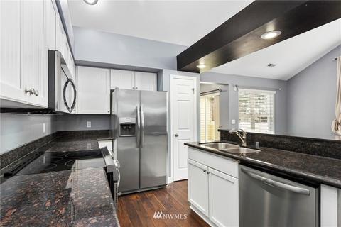 702 228th St SW #L202, Bothell, WA 98021 photo 9