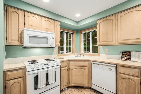2000 Village Green Dr #1, Mill Creek, WA 98012 photo 8