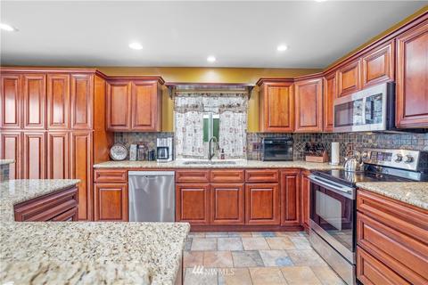 8316 203rd Street Ct E, Spanaway, WA 98387 photo 11