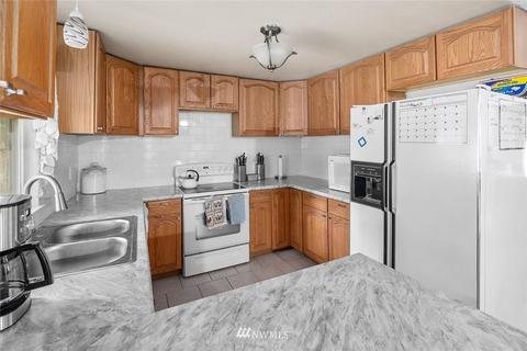 20509 40th Avenue Ct E, Spanaway, WA 98387 photo 7