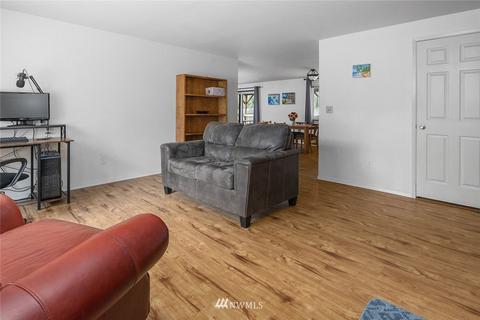 20509 40th Avenue Ct E, Spanaway, WA 98387 photo 4