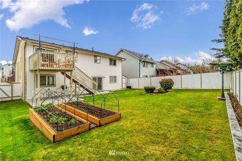 9024 W Mall Dr, Everett, WA 98208 photo 2