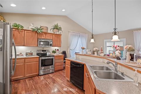 206 Gipple St NE, Orting, WA 98360 photo 6