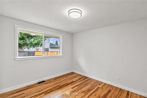 8823 7th Ave SE, Everett, WA 98208 photo 11