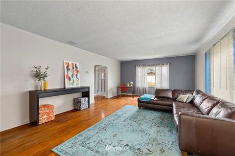 1104 3rd, Cosmopolis, WA 98537 photo 3