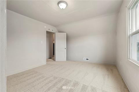 1104 3rd, Cosmopolis, WA 98537 photo 25