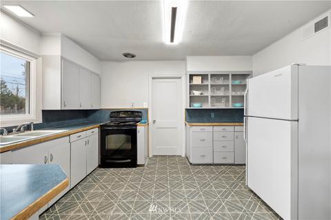 1104 3rd, Cosmopolis, WA 98537 photo 9