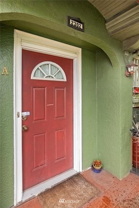 2302 E Pine St, Seattle, WA 98122 photo 3