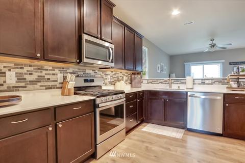 639 Bondgard, Enumclaw, WA 98022 photo 9