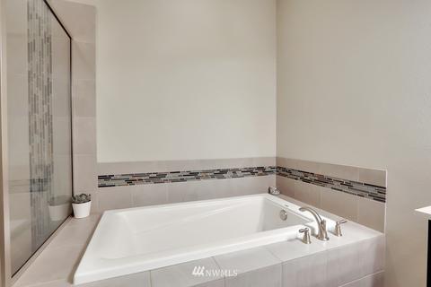 639 Bondgard, Enumclaw, WA 98022 photo 16
