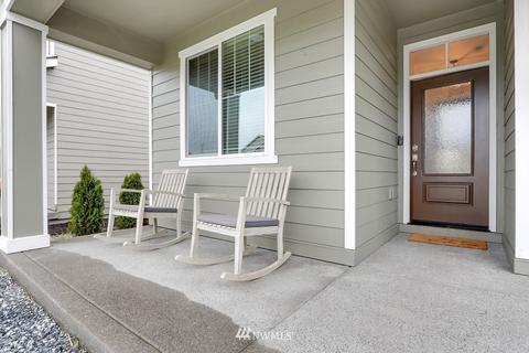 639 Bondgard, Enumclaw, WA 98022 photo 2
