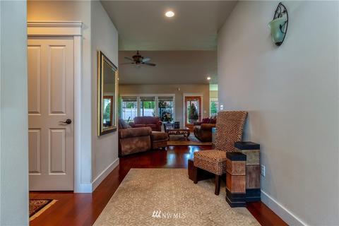 392 Eagle Crest Dr, Walla Walla, WA 99362 photo 2
