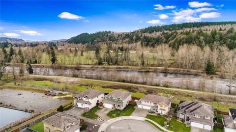 1528 Daffodil Ave NE, Orting, WA 98360 photo 2