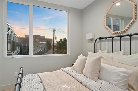 307 17th Ave E, Seattle, WA 98112 photo 9