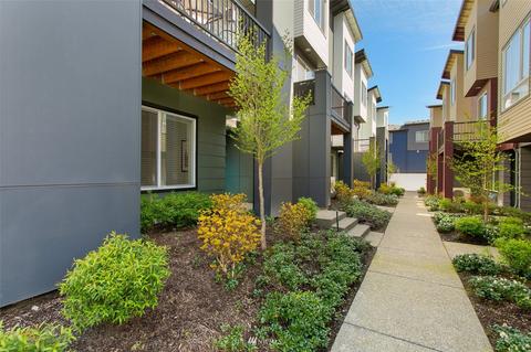 606 237th St SE #F, Bothell, WA 98021 photo 2