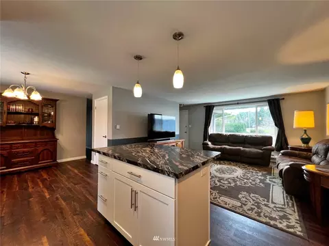 263 Gish Rd, Onalaska, WA 98570 photo 4