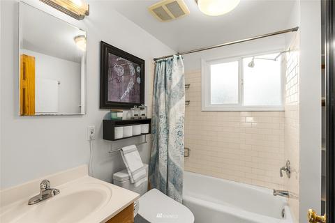 950 86th St N, Seattle, WA 98103 photo 18