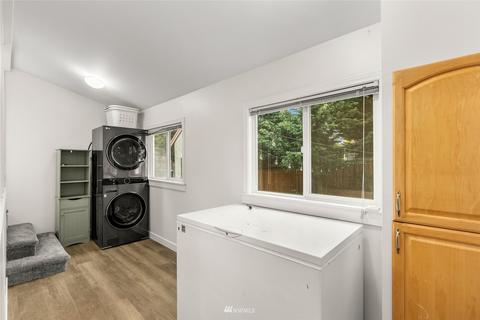 950 86th St N, Seattle, WA 98103 photo 13