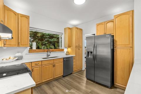 950 86th St N, Seattle, WA 98103 photo 12