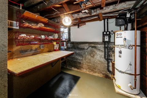112 N 40th St, Seattle, WA 98103 photo 29