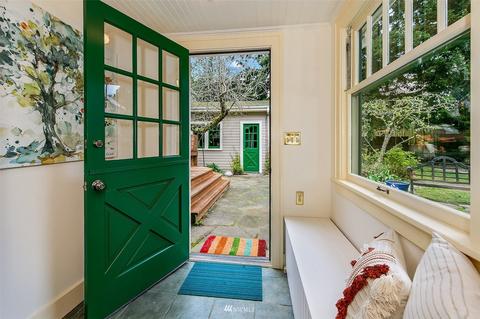112 N 40th St, Seattle, WA 98103 photo 14