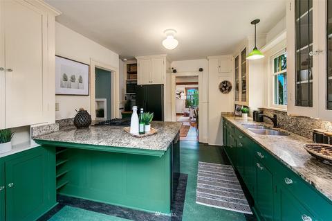 112 N 40th St, Seattle, WA 98103 photo 32