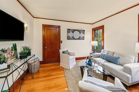 112 N 40th St, Seattle, WA 98103 photo 16