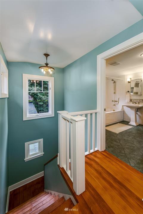 112 N 40th St, Seattle, WA 98103 photo 18